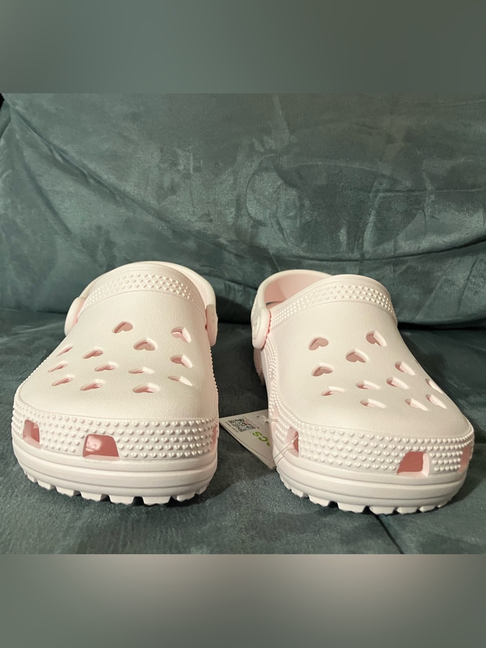 Crocs Classic Hearts Cut Out Clog Kids Bubble Ice Pink Slip On J1 Youth 1 - Picture 2 of 6